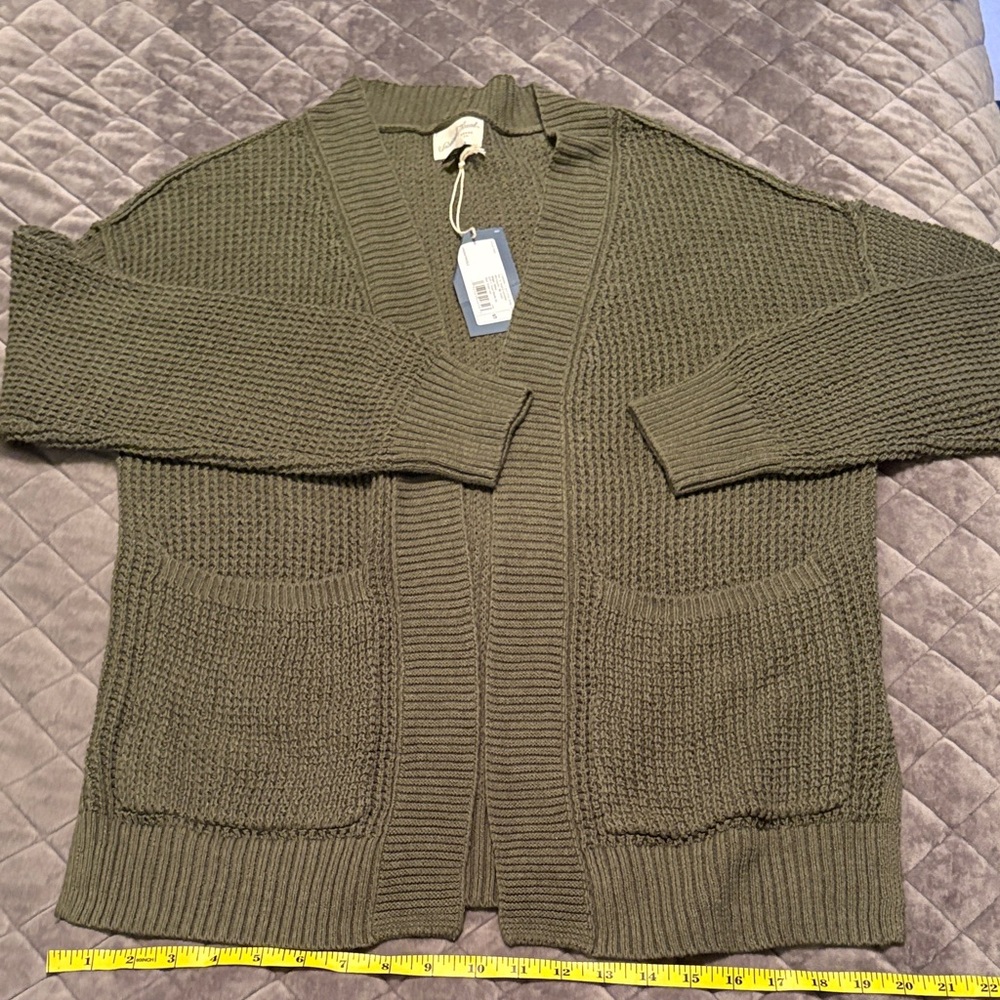Universal Thread small Olive Green Womens Sweater